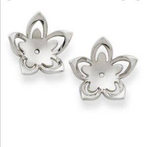 Rare! retired James Avery star flower ear collar post